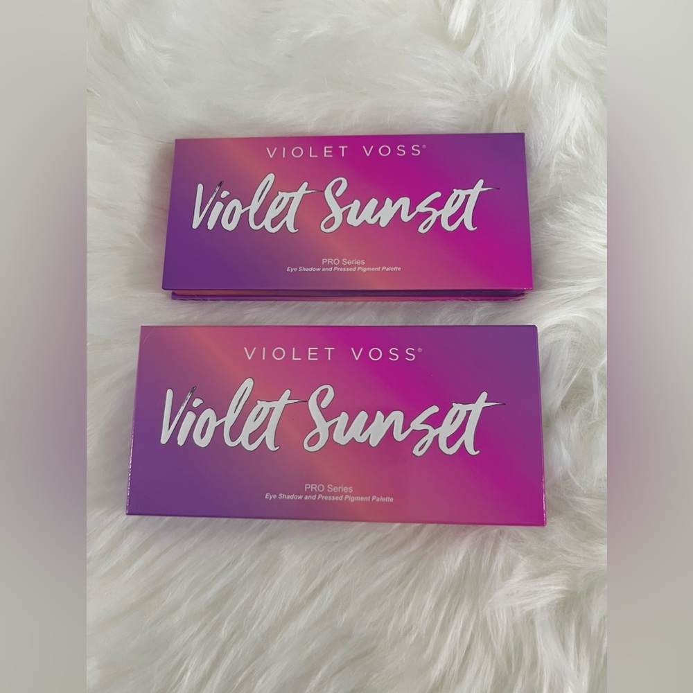 (( NIB. )) ▪️Violet Voss™️ Violet Sunset Eyeshadow Palette.